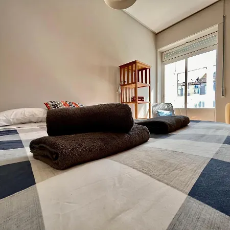 Atuaire Plaza De Libertad Junto A El Cid Campeador アパート *